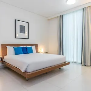 Adagio Al Bustan מלון דירות